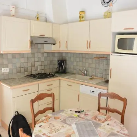 Charmante Mitoyenne Pour 6 Pers En Au Calme De La Pinede - Cap D'agde - Ref Capti52 * Агд