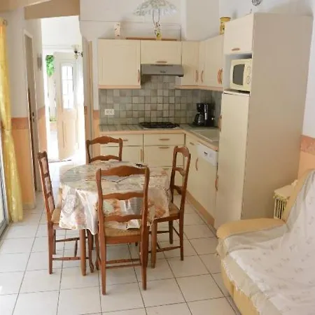 Вилла Charmante Mitoyenne Pour 6 Pers En Au Calme De La Pinede - Cap D'agde - Ref Capti52 *